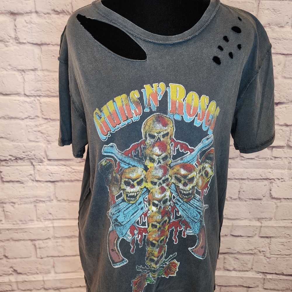 Guns 'N Roses Distressed Women's T-Shirt, Charcoal, Size 4